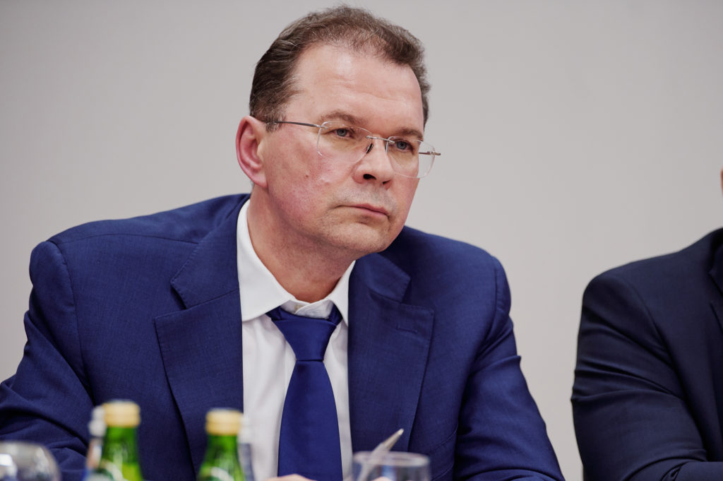 РОССИЙСКАЯ ЭКОНОМИКА ПОКАЗАЛА УСТОЙЧИВОСТЬ БЛАГОДАРЯ РЕШЕНИЯМ ПРЕЗИДЕНТА И ТРУДОВЫМ ПОДВИГАМ  НАШИХ КОЛЛЕКТИВОВ