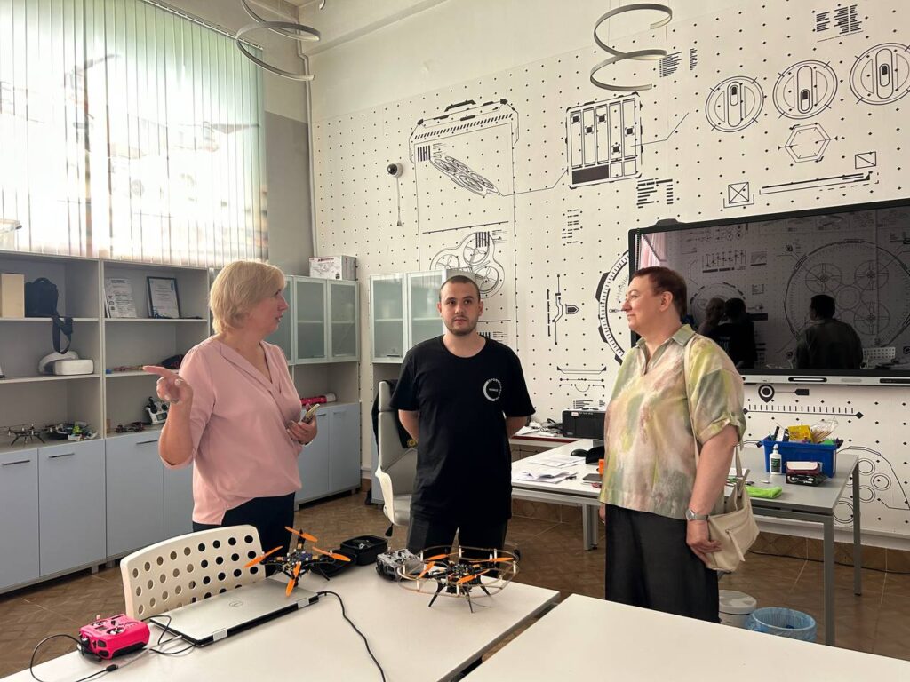 Юлия Болотина провела второй день визита в Кузбассе, обсуждая поддержку талантливой молодежи