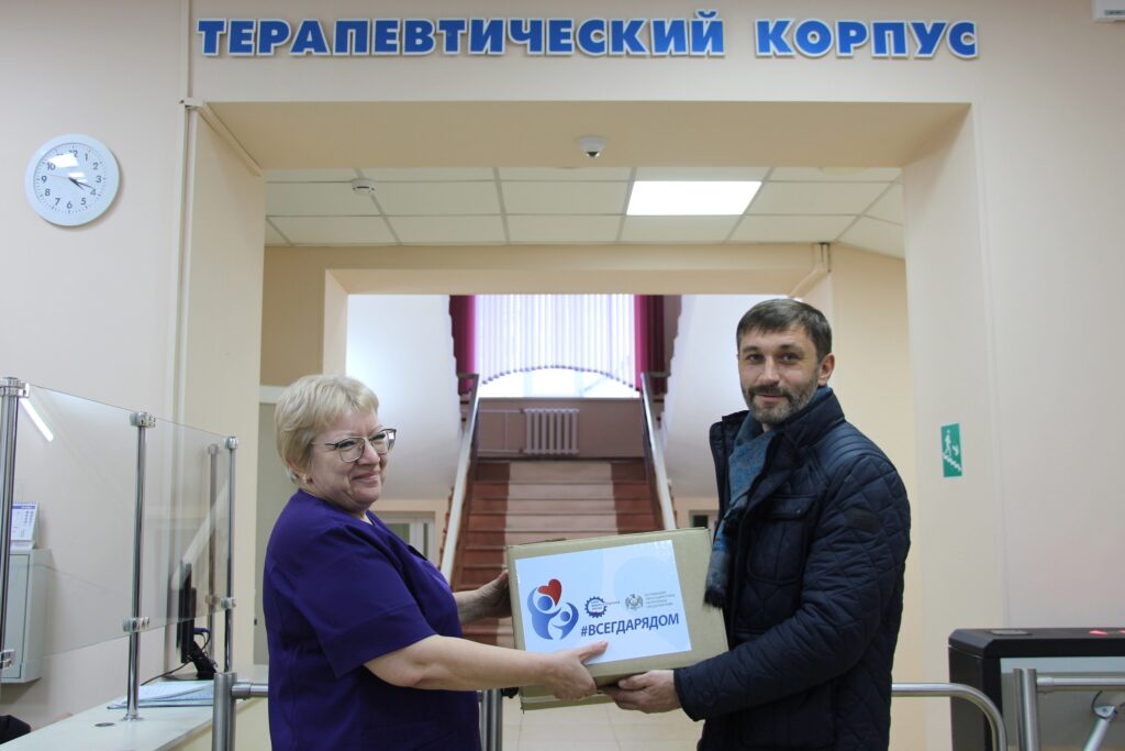 Организованный Союзом машиностроителей России сбор книг передан пациентам областной больницы