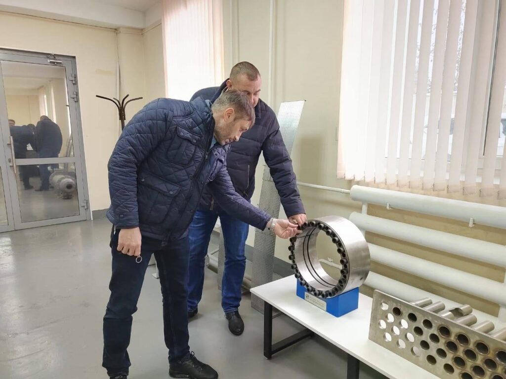 Алексей Редькин оценил потенциал машиностроительного предприятия «Транспорт-Электропривод».