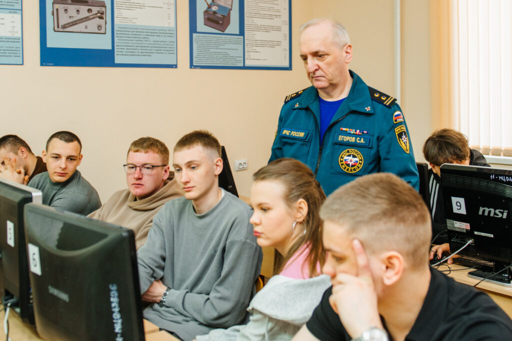 Будущие горноспасатели Кузбасса: КузГТУ организовал для выпускников практические курсы с участием отраслевых экспертов